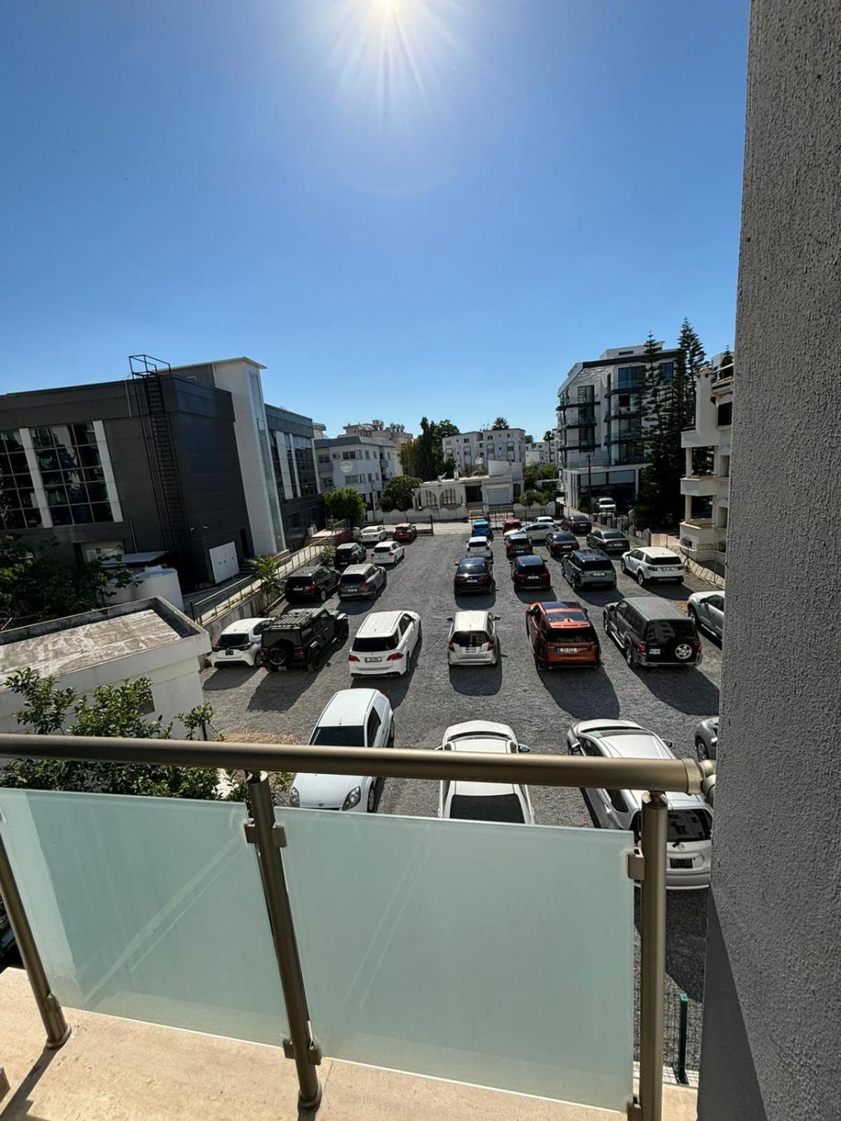 Kyrenia Central 2+1 외부 사진
